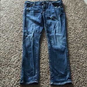 American Eagle Men’s Blue Distressed Jeans